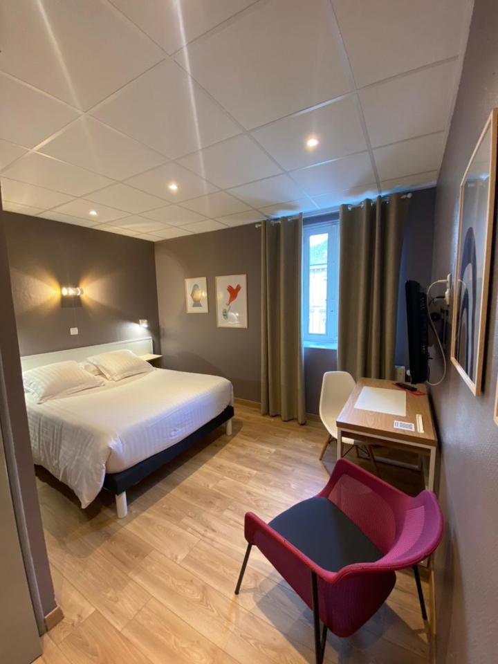 Hotel Le Pelican Charleville-Mézières 외부 사진